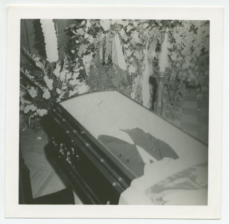 Photographie du cercueil de Paderewski déposé le 3 juillet 1941 à l'ambassade du Gouvernement polonais en exil à Washington