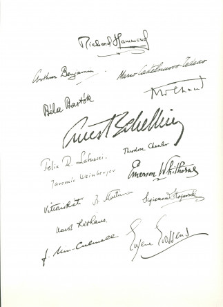 «Homage to Paderewski, Piano Solo» – 16 pièces originales de différents compositeurs contemporains écrites à l'instigation de Darius Milhaud pour célébrer les 50 ans des débuts de Paderewski à New York (Boosey & Hawkes, New York, 1941 – nouvelle éditio