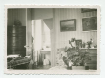 Photographie d'une salle de bain de Riond-Bosson – extraite d'un album de la famille Obuchowicz