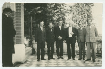 Photographie de Paderewski avec ses disciples polonais Henryk Sztompka, Stanis?aw Nawrocki, Albert Tadlewski, Zygmunt Dygat et Stanis?aw Szpinalski, sur la terrasse de Riond-Bosson, le 31 juillet 1929, lors de la fête de la Saint-Ignace