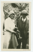 Photographie Mrs O'Donnell en compagnie d'un monsieur non identifié au «Rancho Santa Helena» à Paso Robles, en Californie, le 1er août 1927