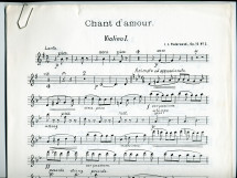 Partition de la transcription pour orchestre par l'auteur du «Chant d'amour» tiré de l'«Album de mai, scènes romantiques pour piano» op. 10 n° 2 de Paderewski (Ed. Bote & G. Bock, Berlin)